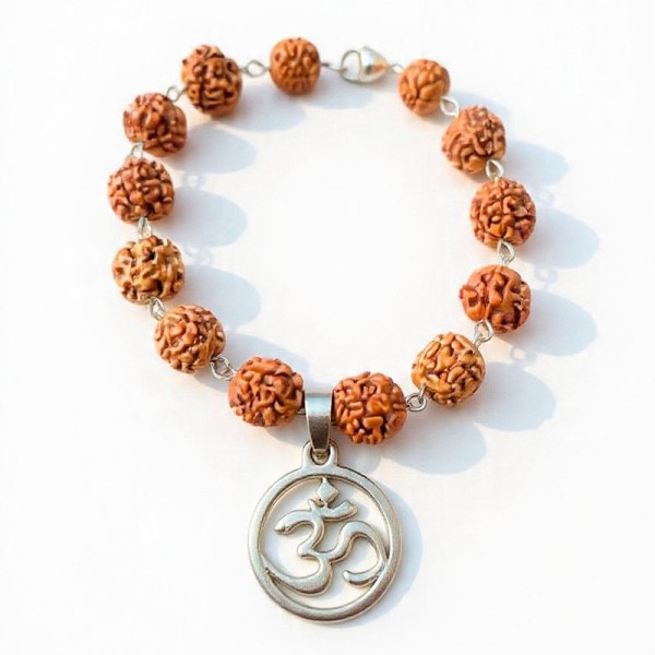 Pulsera Rudraksha con Medallón OM